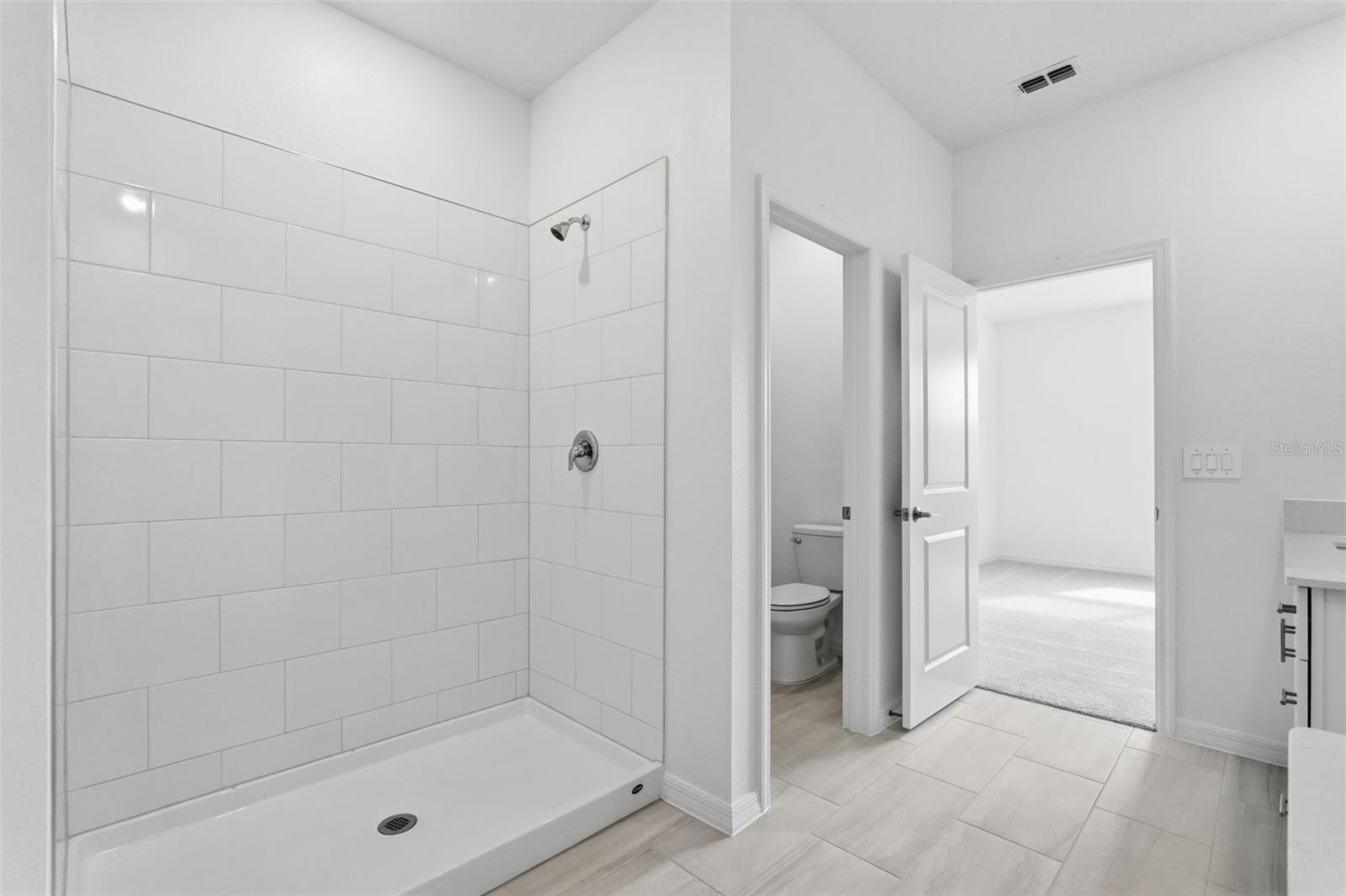 Image 19 of 33 For 9222 Scouter Bee Place