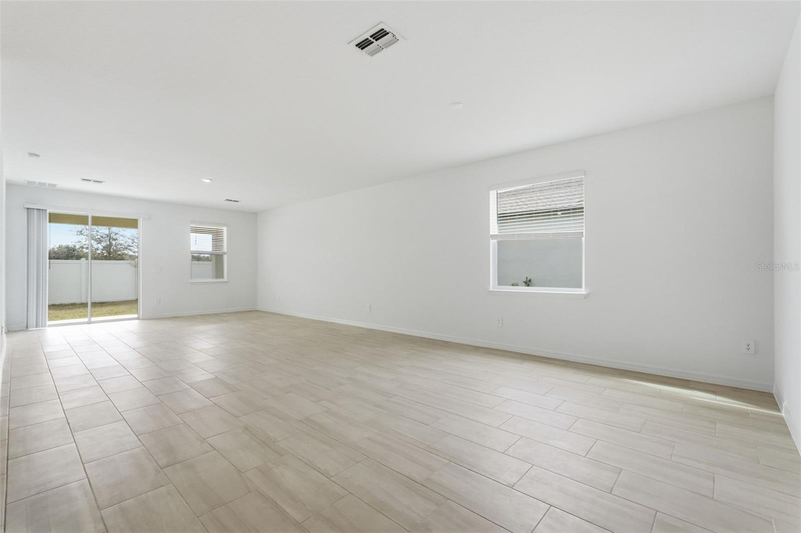 Image 29 of 33 For 9222 Scouter Bee Place