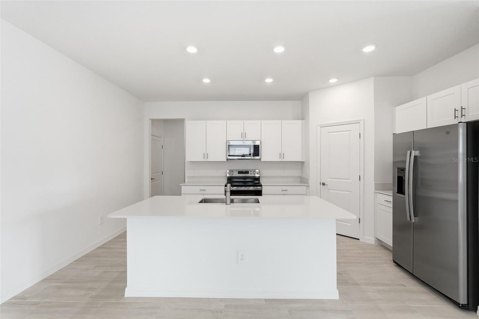 Image 6 of 33 For 9222 Scouter Bee Place