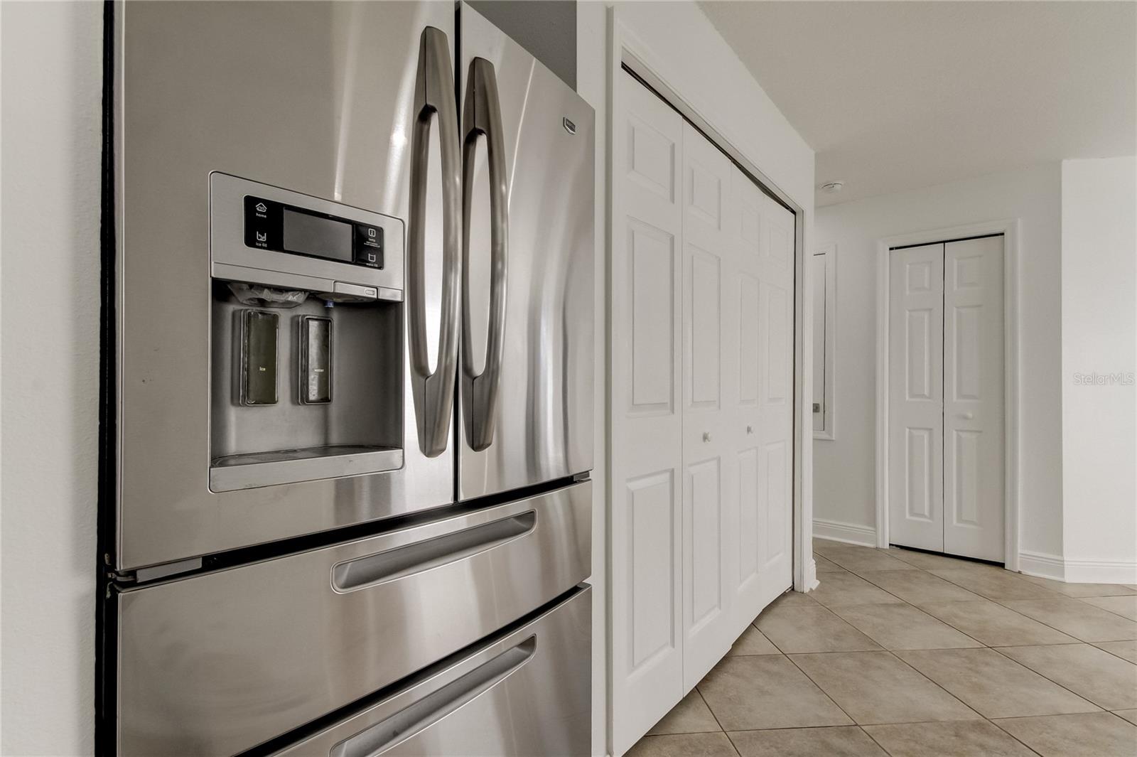 Image 14 of 54 For 6032 Lanshire Drive