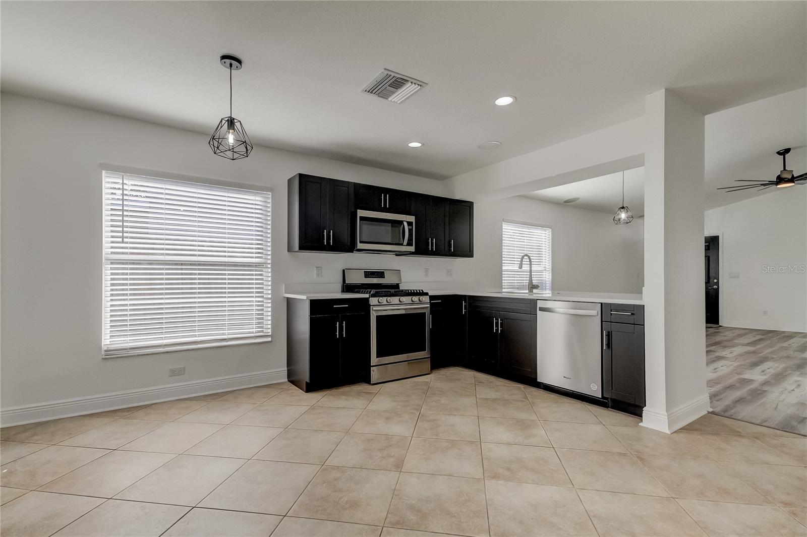 Image 16 of 54 For 6032 Lanshire Drive