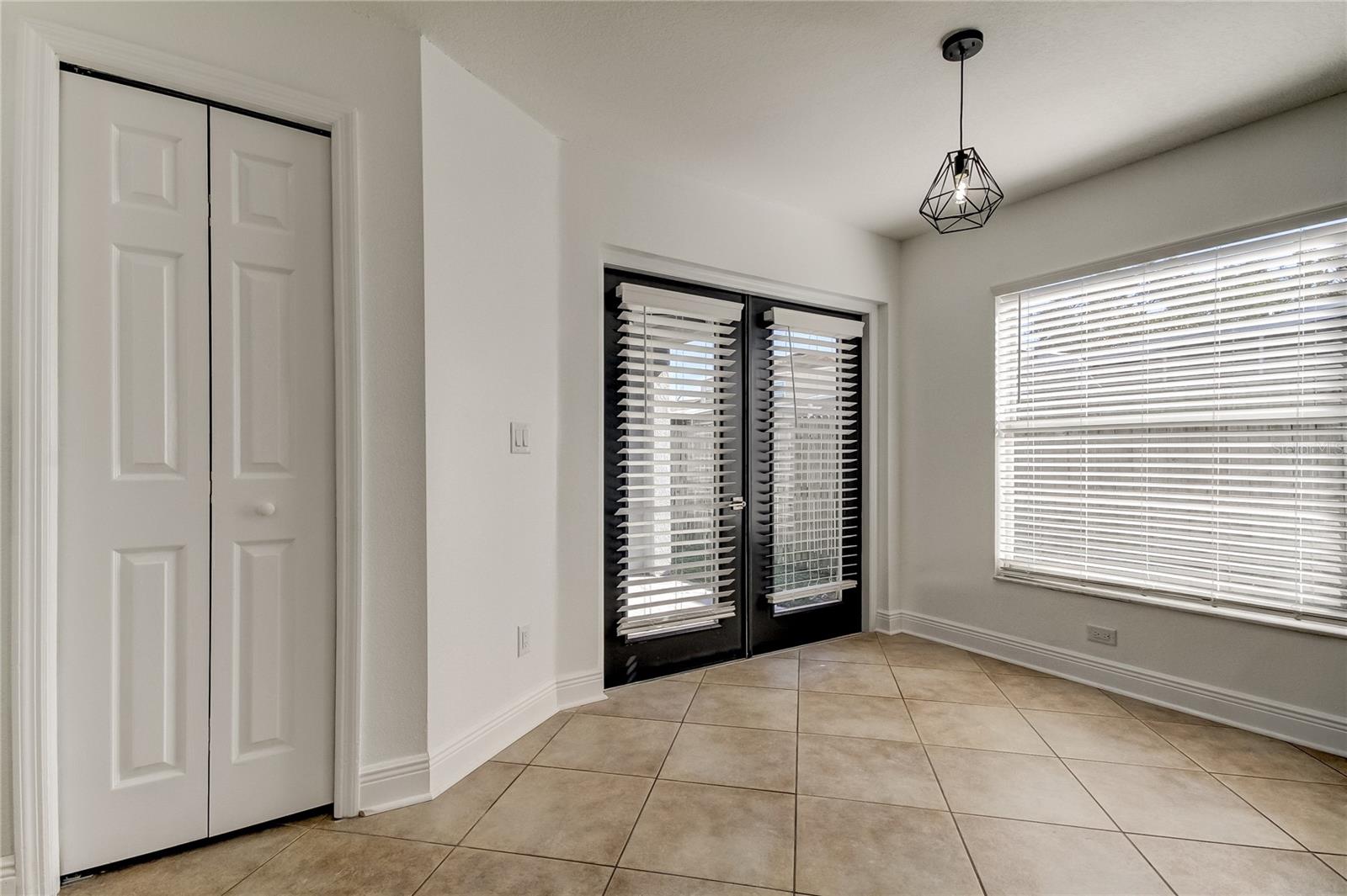 Image 23 of 54 For 6032 Lanshire Drive