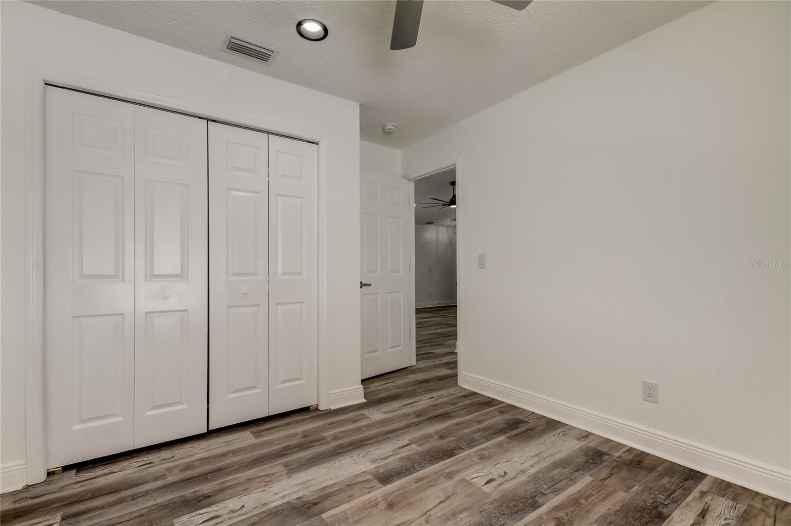 Image 40 of 54 For 6032 Lanshire Drive