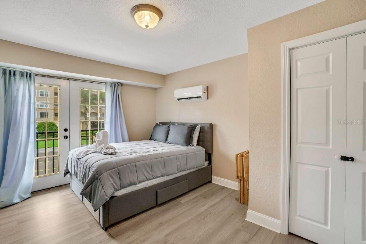 Image 15 of 28 For 16333 Gulf Boulevard 215