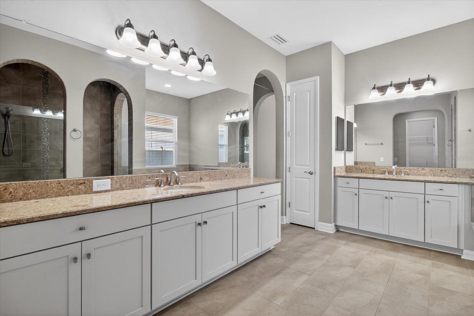 Image 26 of 55 For 2589 Gwynhurst Boulevard