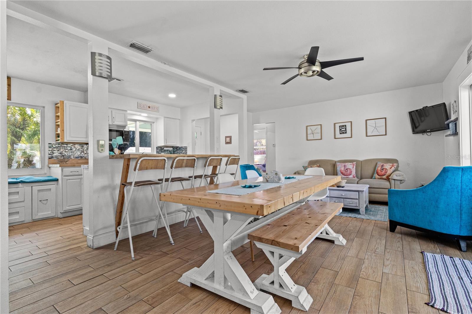 Image 14 of 25 For 604 Spencer Avenue