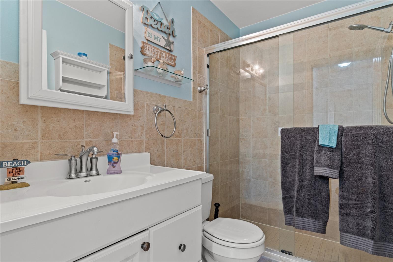 Image 17 of 25 For 604 Spencer Avenue