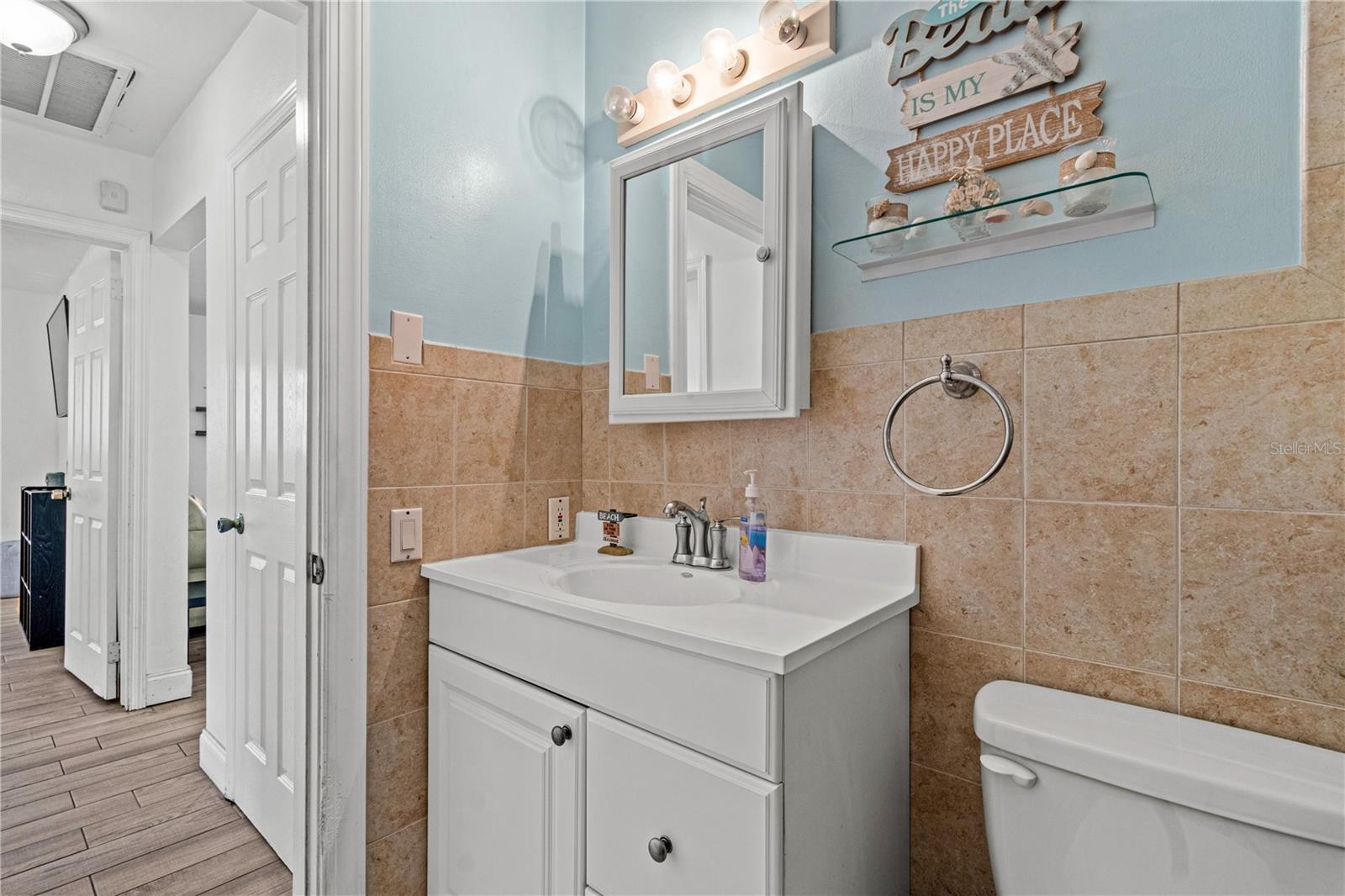 Image 18 of 25 For 604 Spencer Avenue