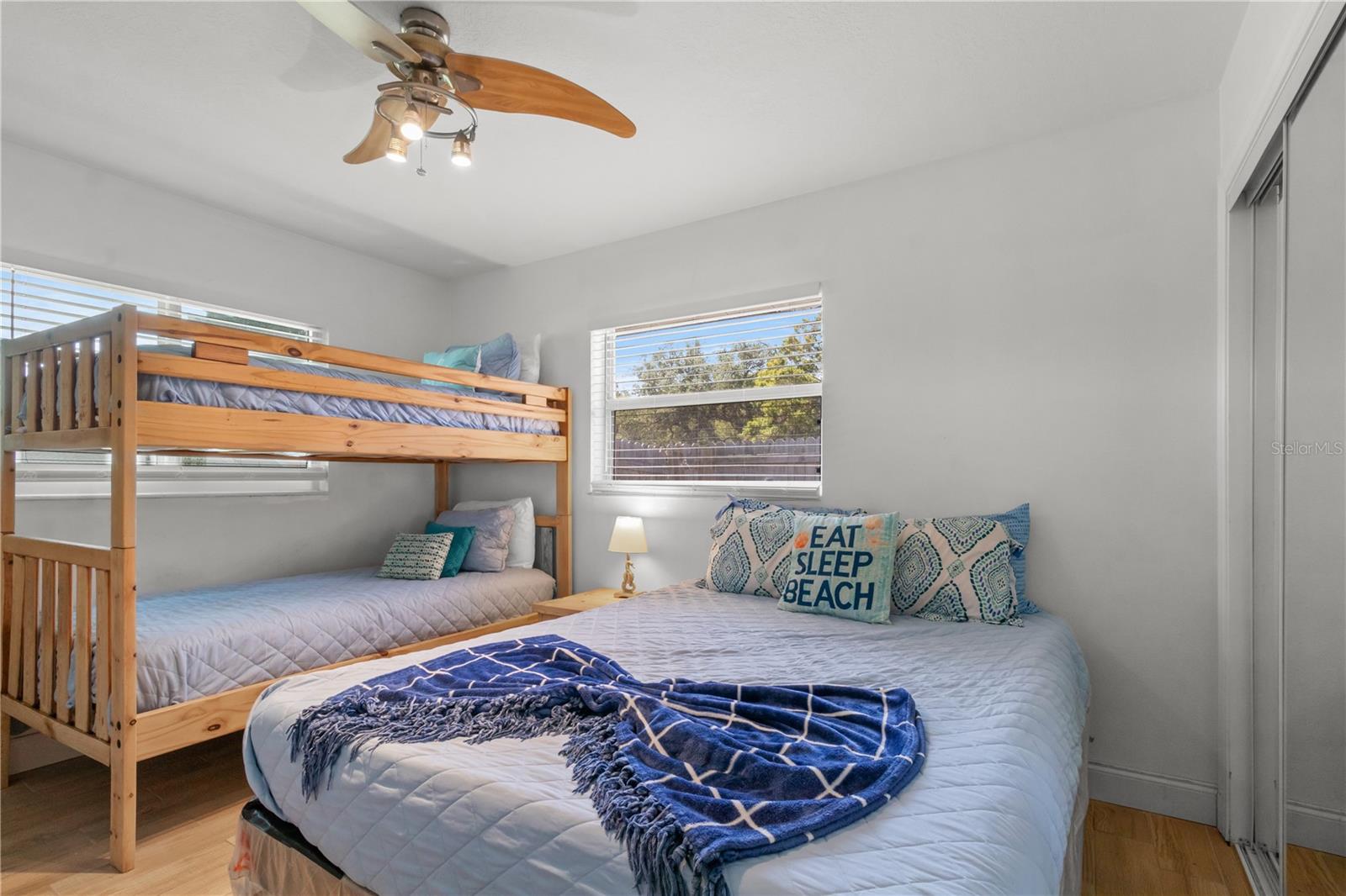 Image 19 of 25 For 604 Spencer Avenue