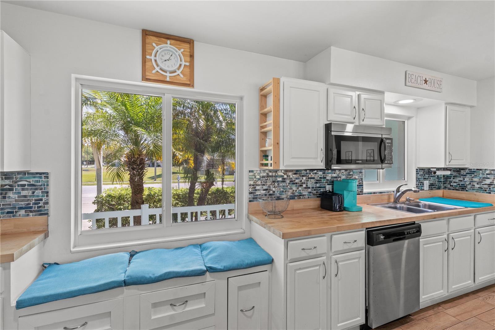 Image 6 of 25 For 604 Spencer Avenue