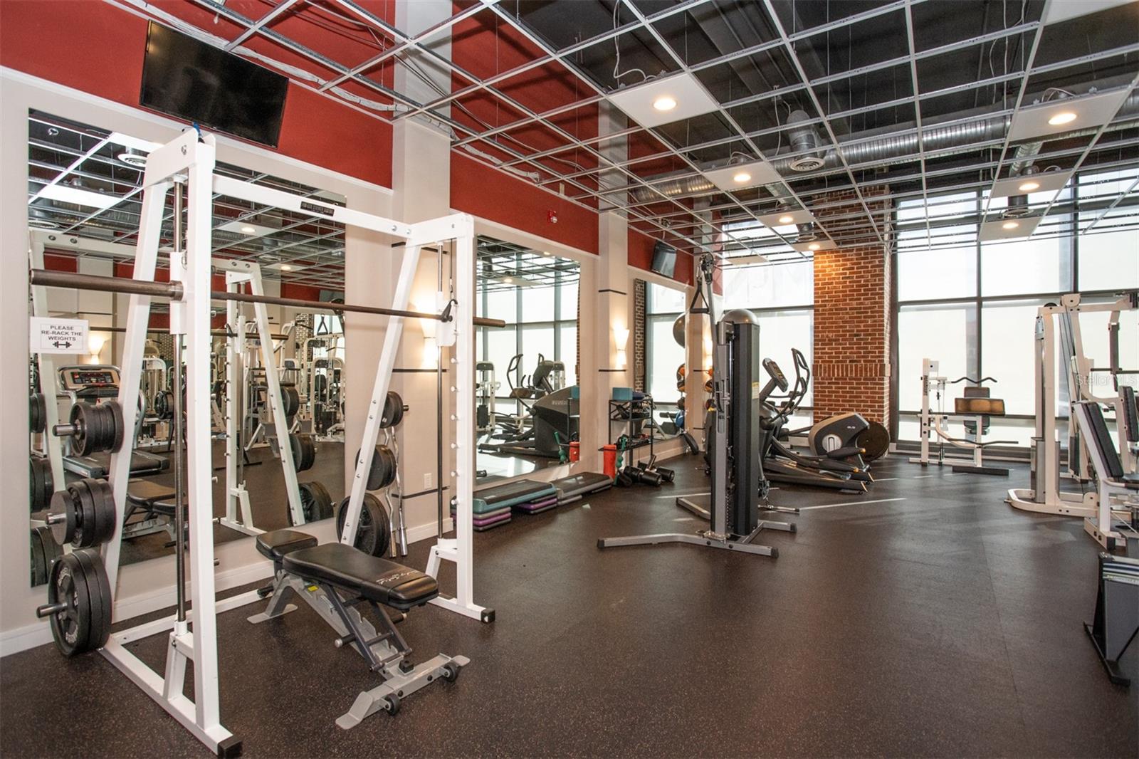 Image 47 of 51 For 175 2nd Street S 808