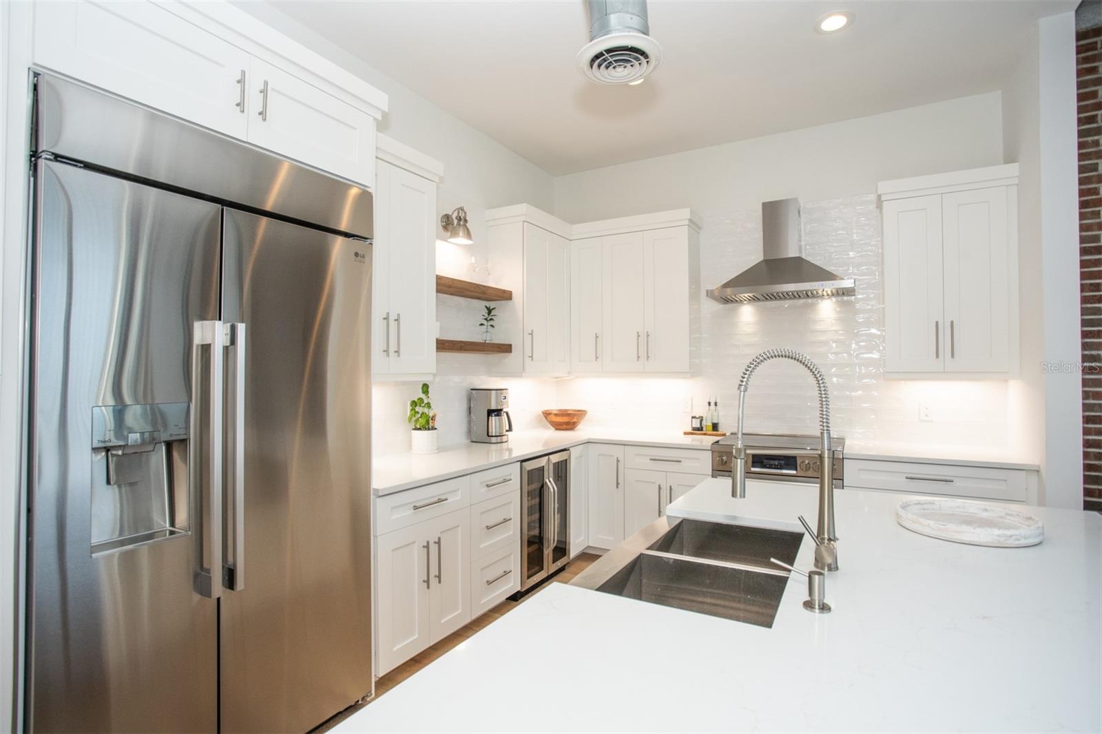 Image 6 of 51 For 175 2nd Street S 808