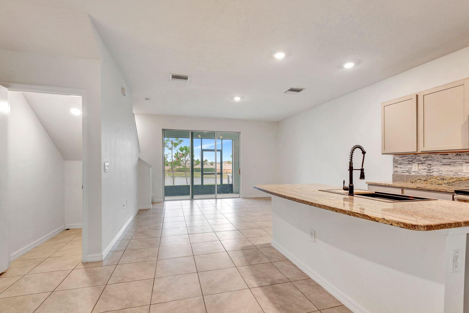 Image 11 of 51 For 136 Mangrove Shade Circle