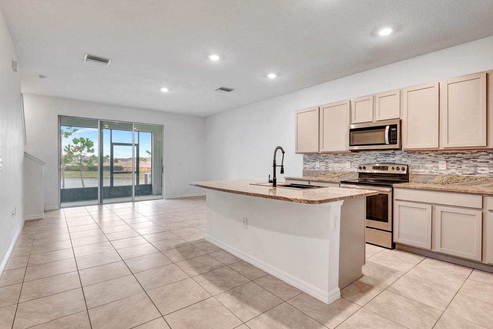 Image 19 of 51 For 136 Mangrove Shade Circle