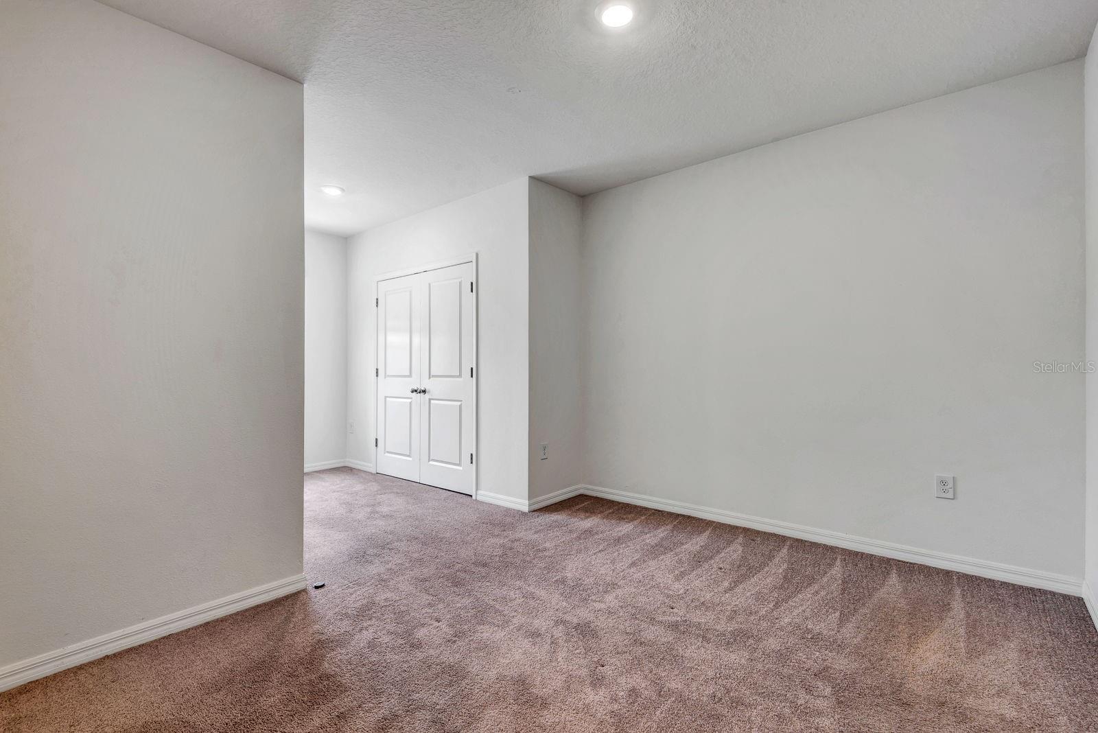 Image 35 of 51 For 136 Mangrove Shade Circle