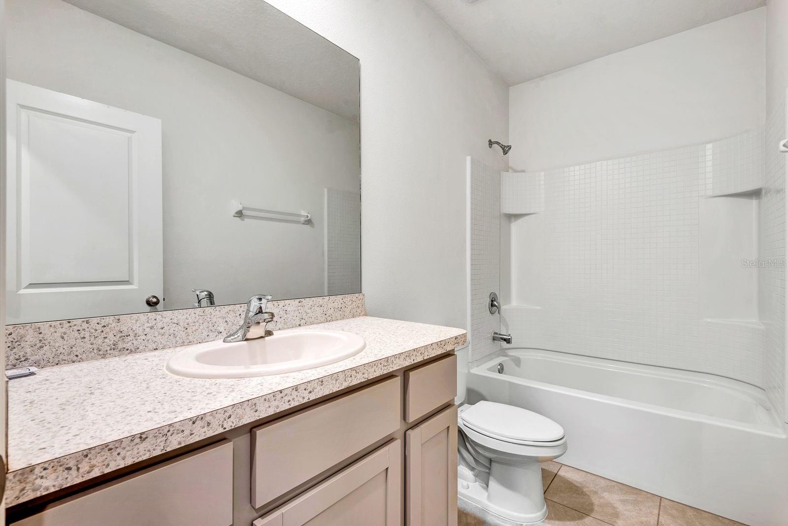 Image 36 of 51 For 136 Mangrove Shade Circle