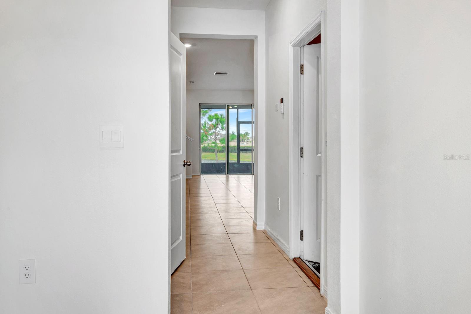 Image 6 of 51 For 136 Mangrove Shade Circle