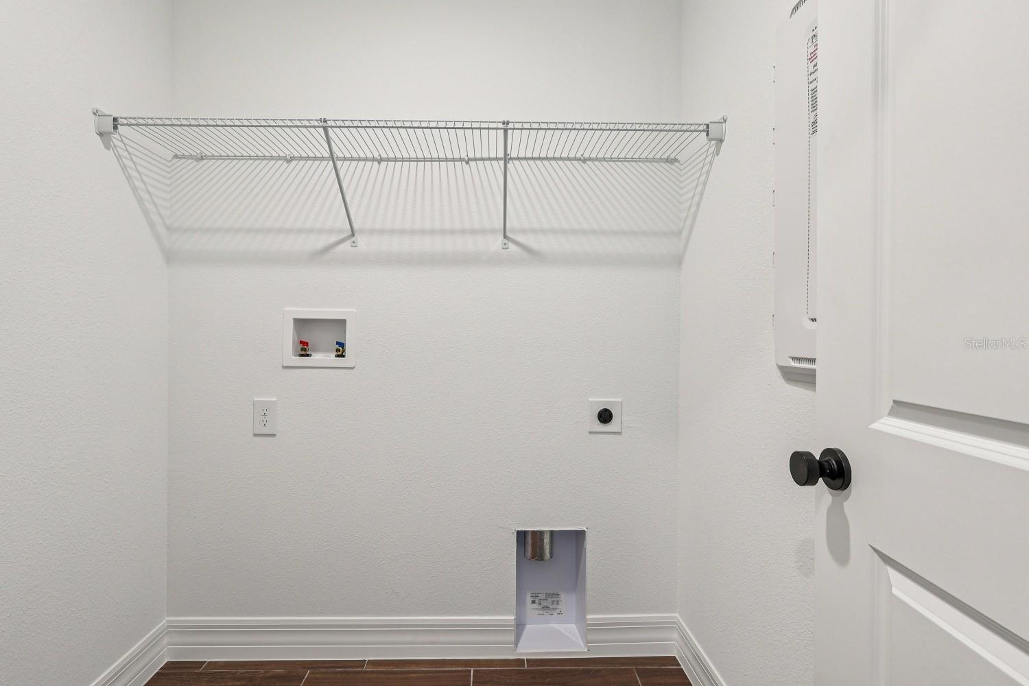 Image 24 of 38 For 17490 Northlake Grove Drive