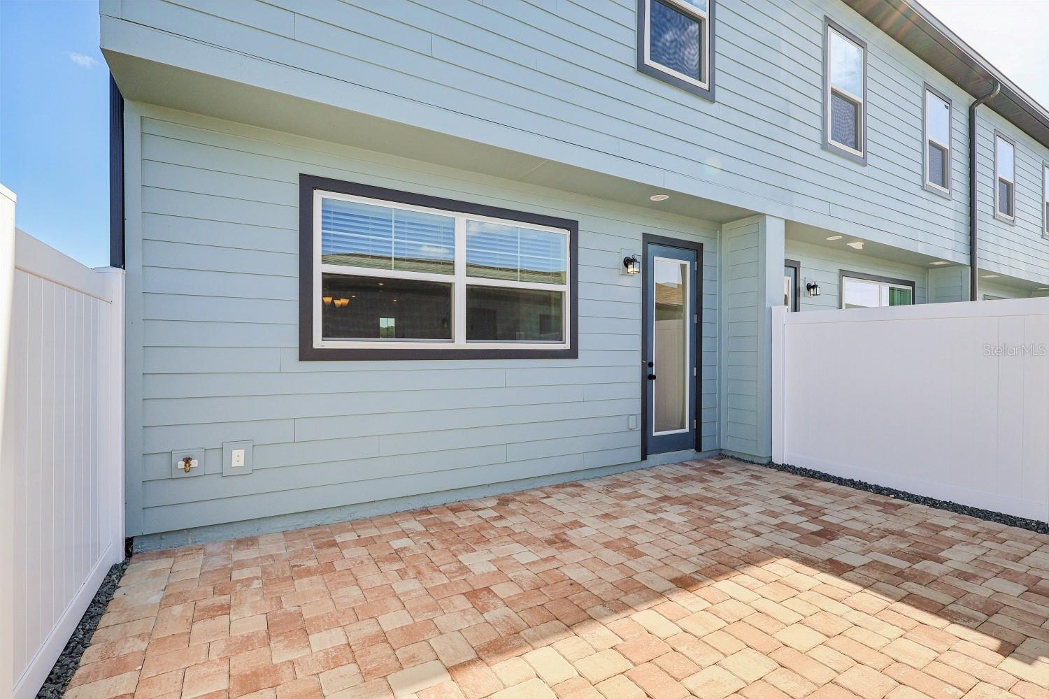 Image 34 of 38 For 17490 Northlake Grove Drive