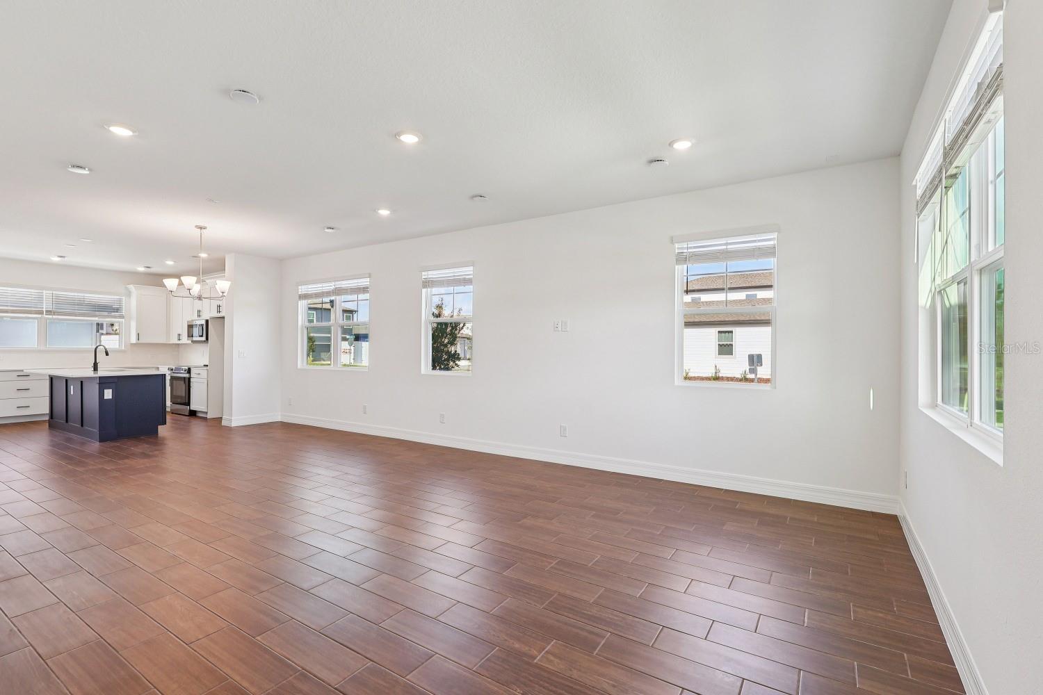 Image 7 of 38 For 17490 Northlake Grove Drive