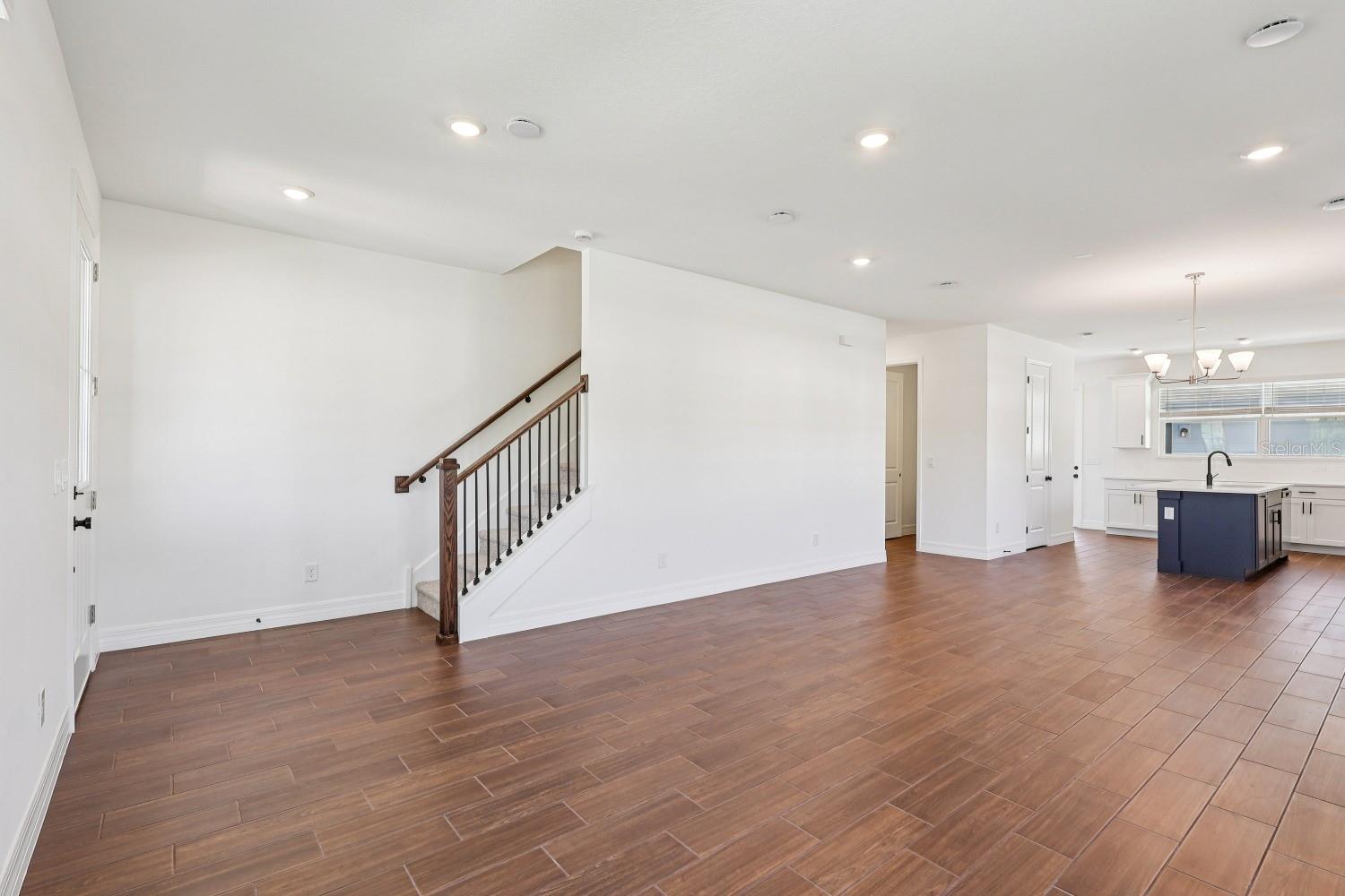 Image 8 of 38 For 17490 Northlake Grove Drive