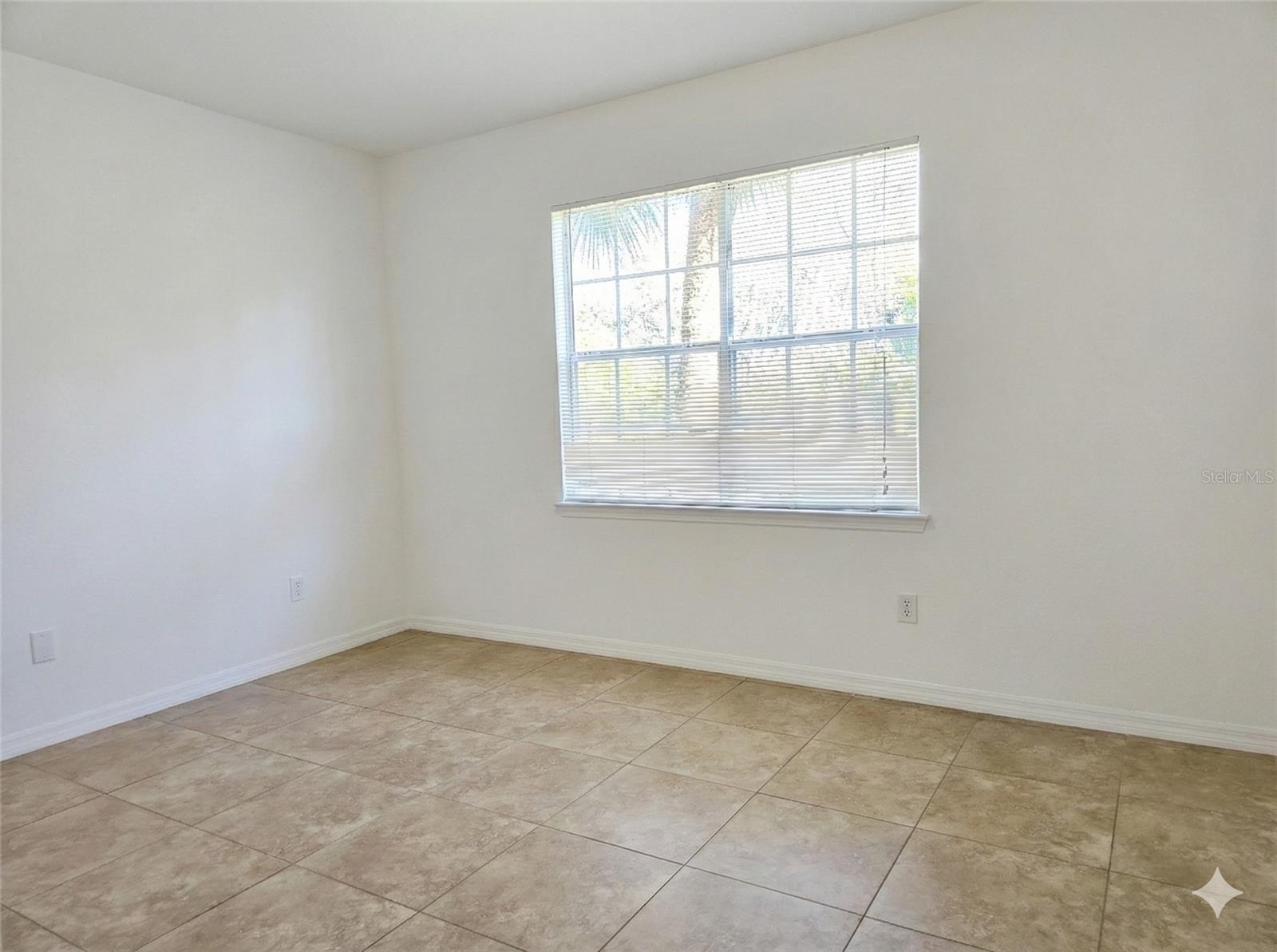 Image 18 of 50 For 13235 Sanctuary Cove Drive 204