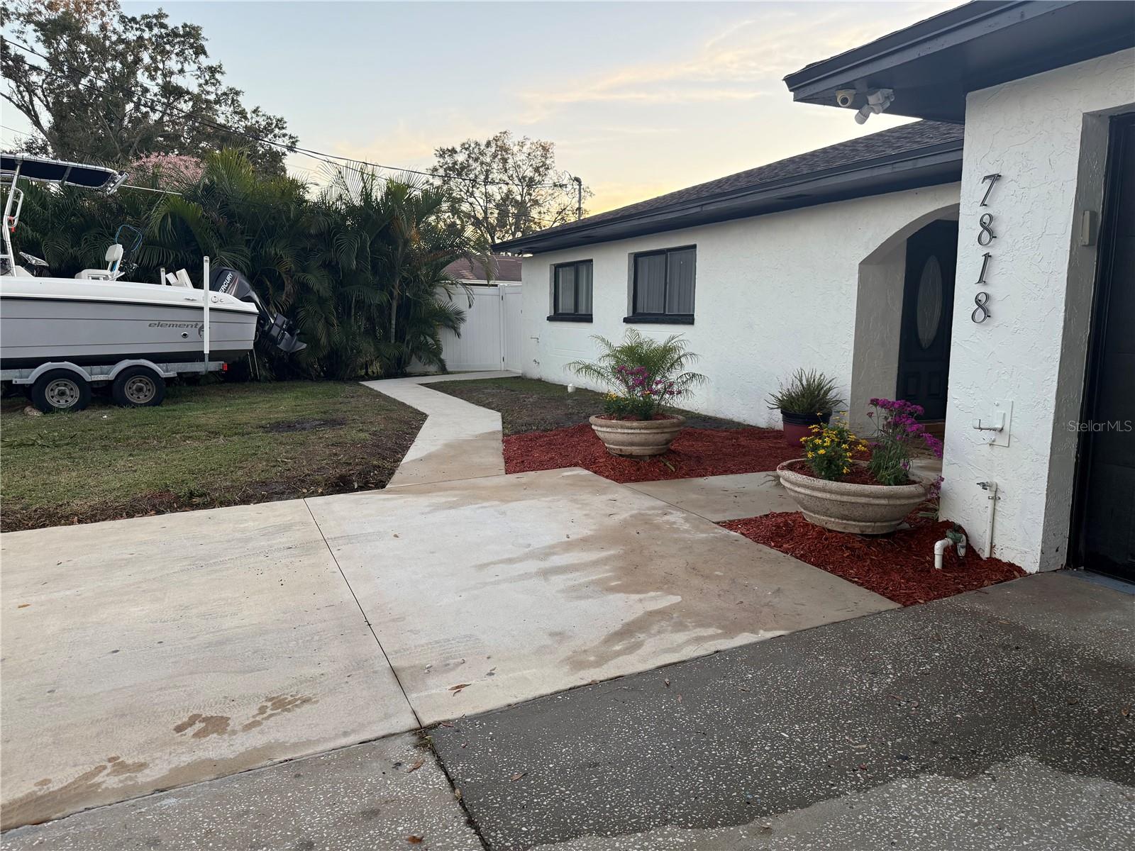 Image 14 of 43 For 7818 Cameron Avenue