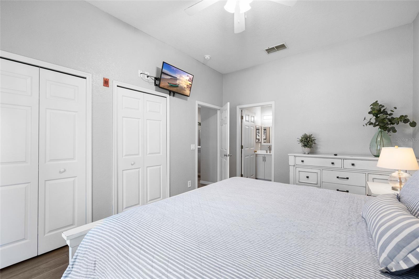 Image 12 of 34 For 608 Lucaya Loop 608