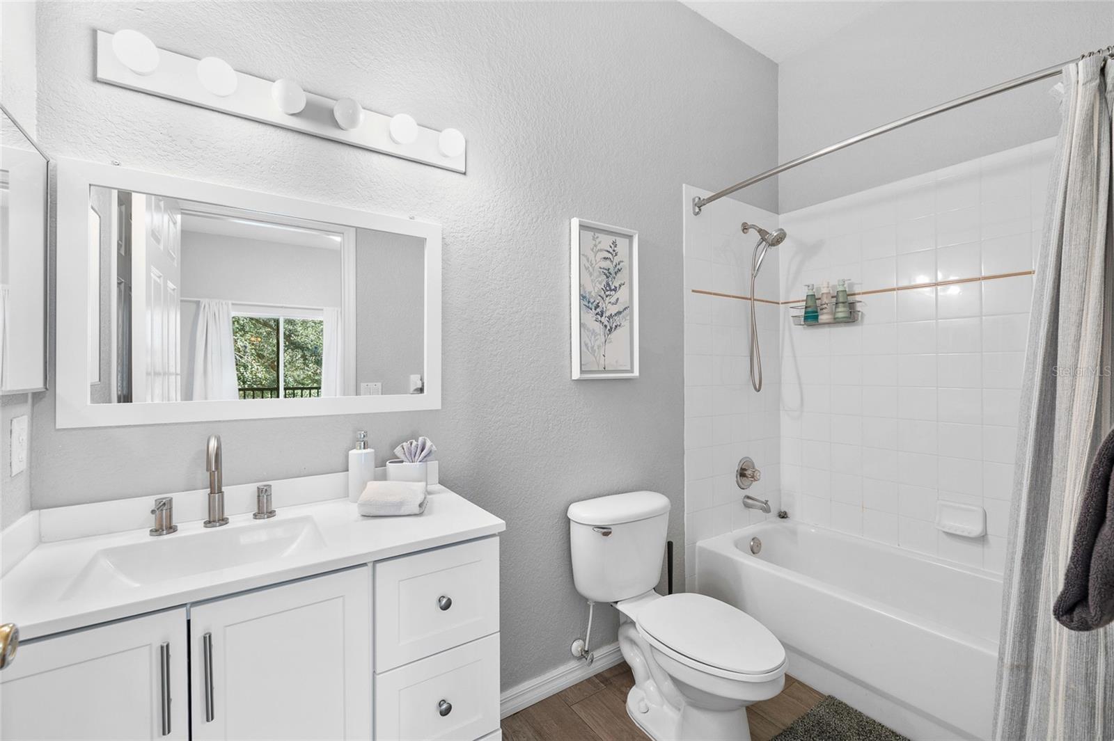 Image 13 of 34 For 608 Lucaya Loop 608