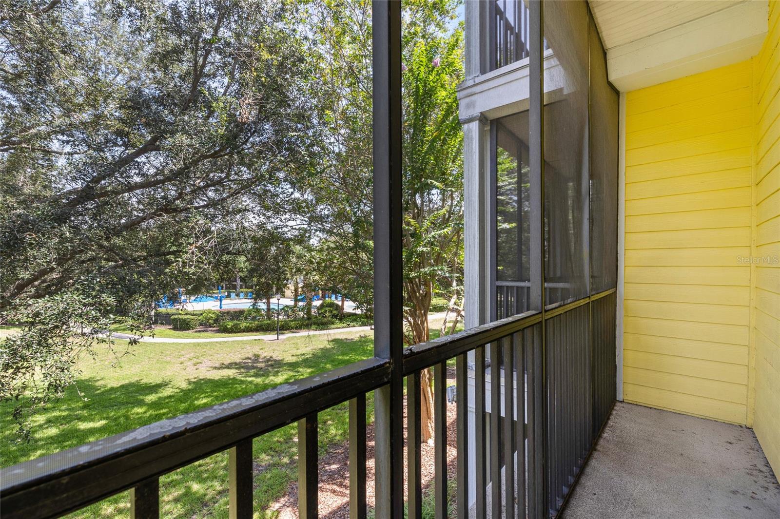 Image 24 of 34 For 608 Lucaya Loop 608