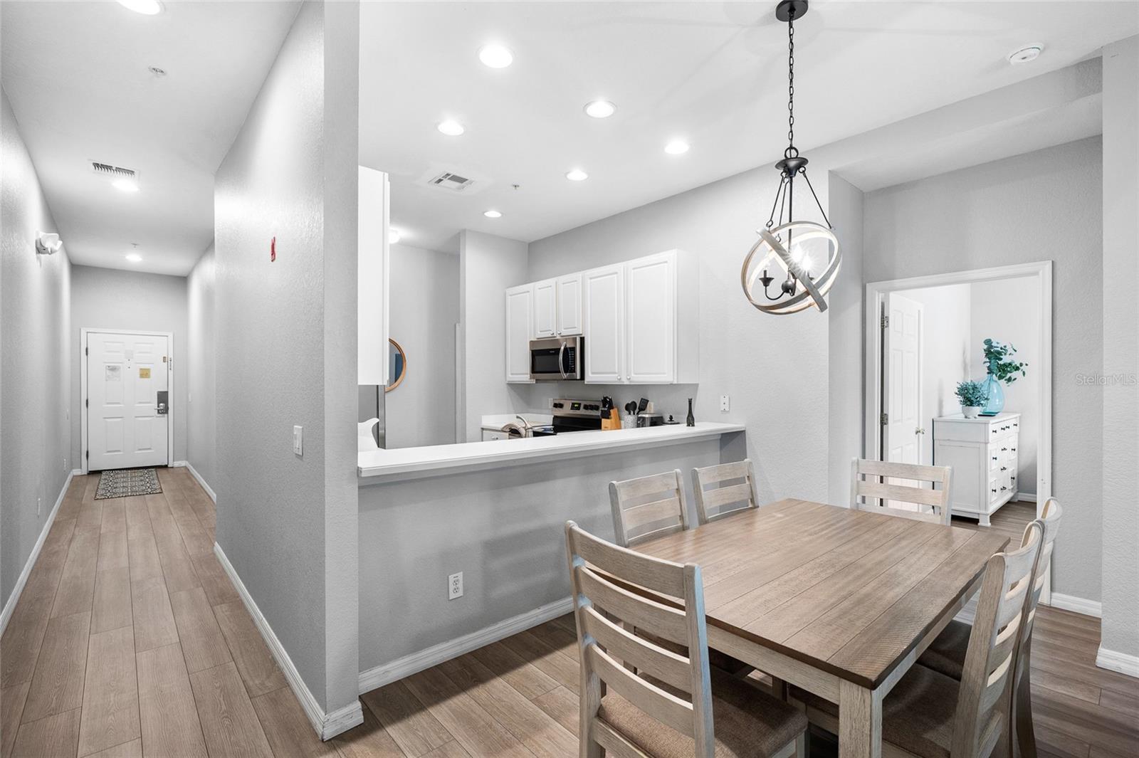 Image 4 of 34 For 608 Lucaya Loop 608