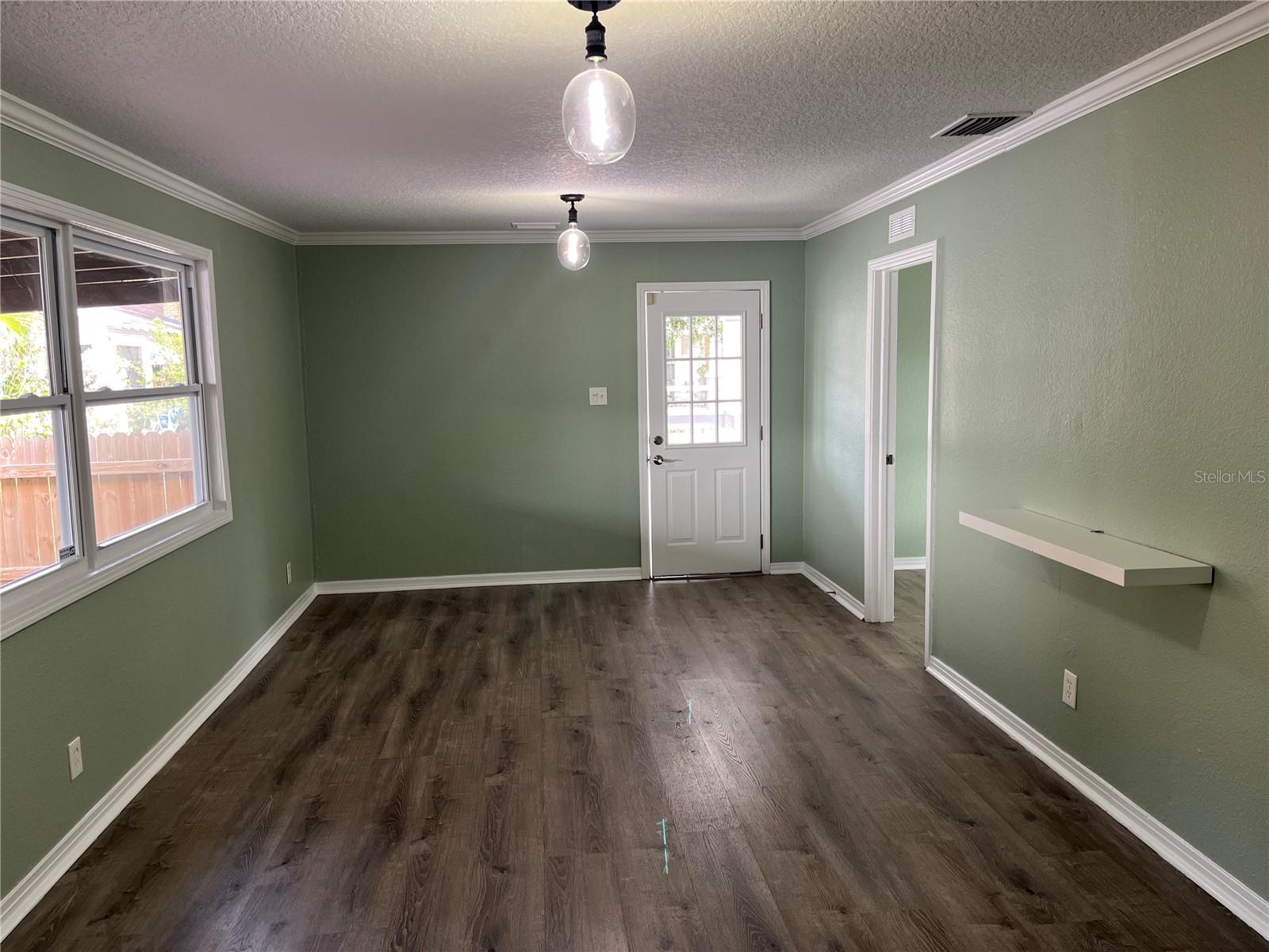 Image 4 of 19 For 3102 Woodrow Avenue