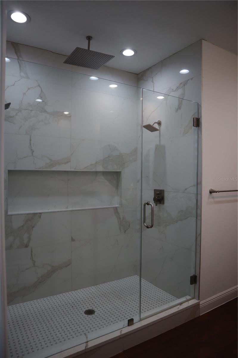 Image 29 of 38 For 8331 Peggy Street