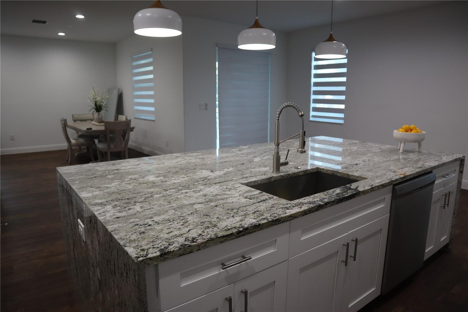 Image 9 of 38 For 8331 Peggy Street