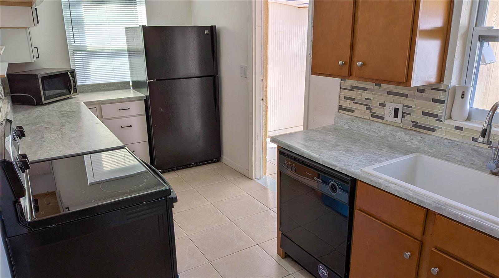 Image 3 of 18 For 11301 110th Terrace