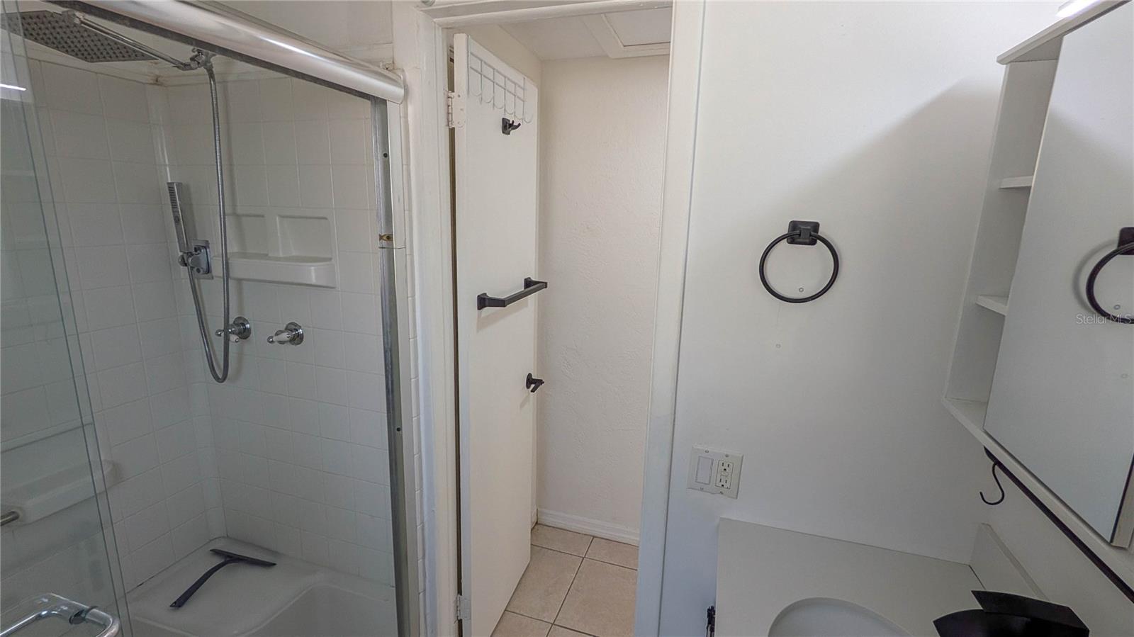 Image 8 of 18 For 11301 110th Terrace