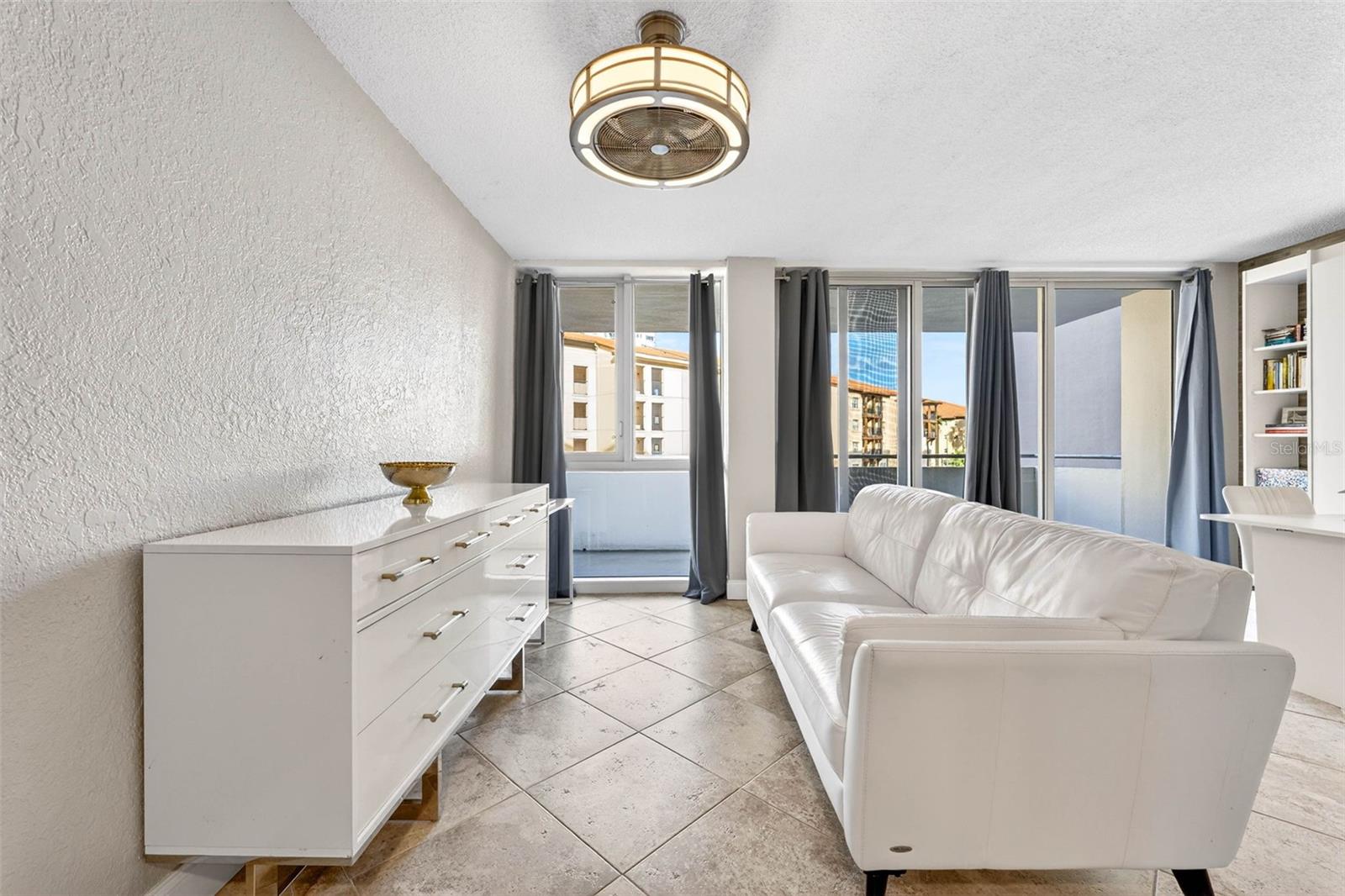 Image 23 of 58 For 470 3rd Street S 318