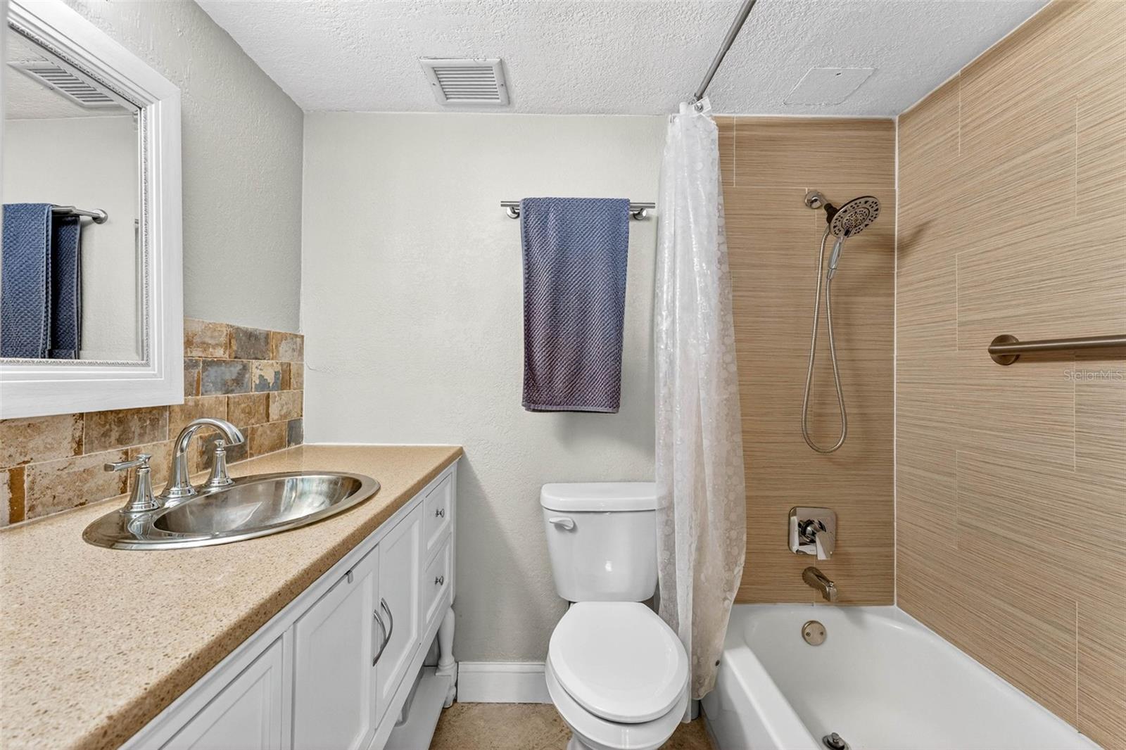 Image 32 of 58 For 470 3rd Street S 318