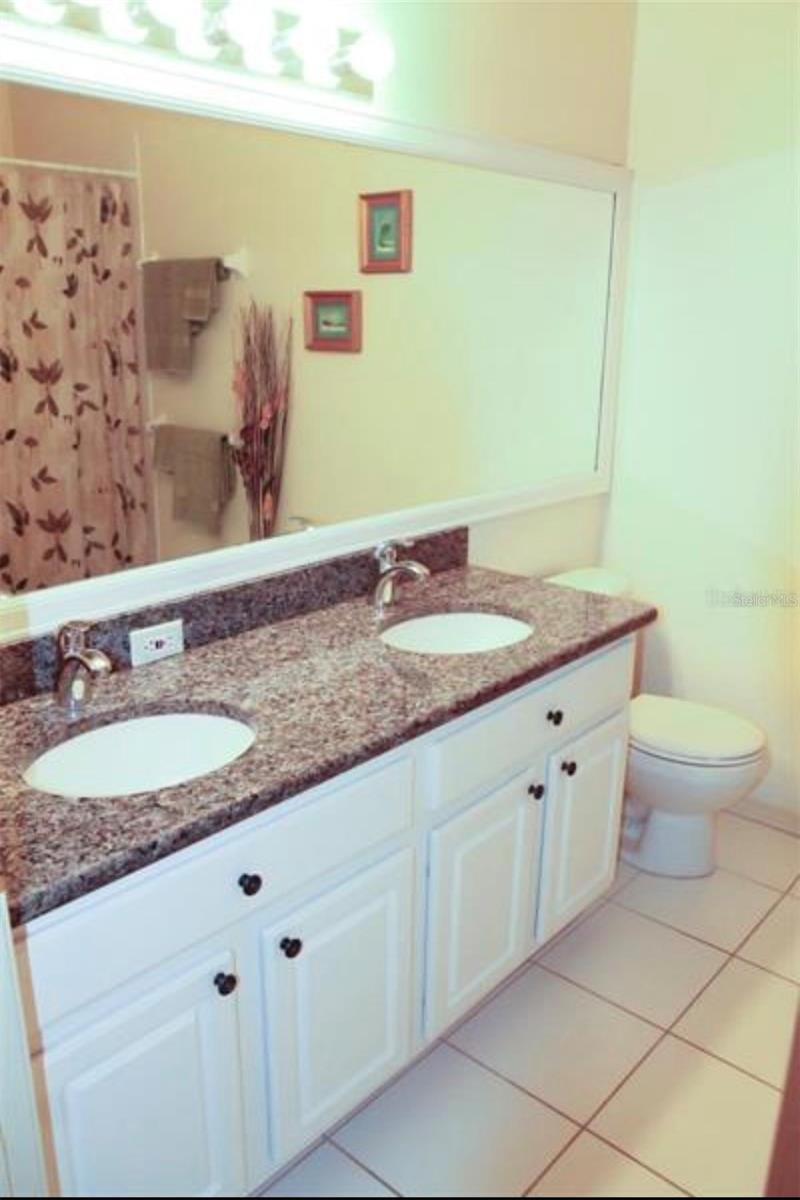 Image 4 of 7 For 1105 Kennewick Court