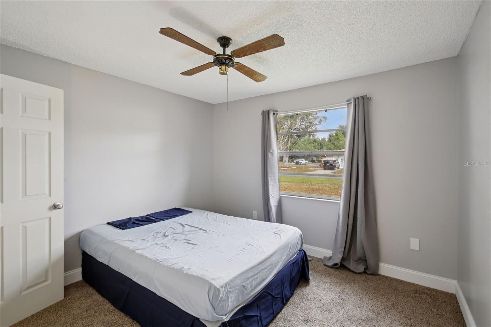 Image 25 of 33 For 2120 Country Loop N