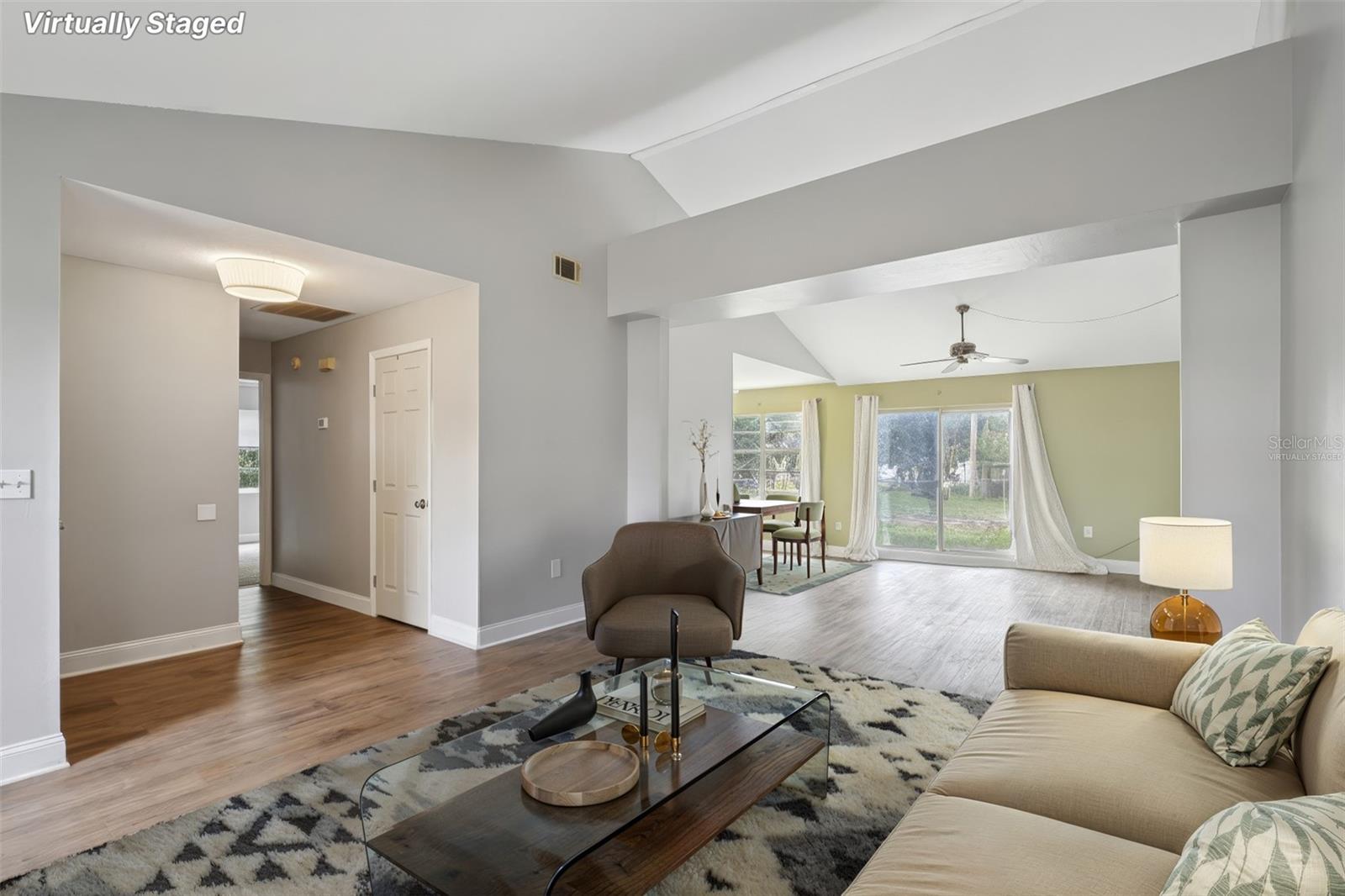 Image 4 of 33 For 2120 Country Loop N