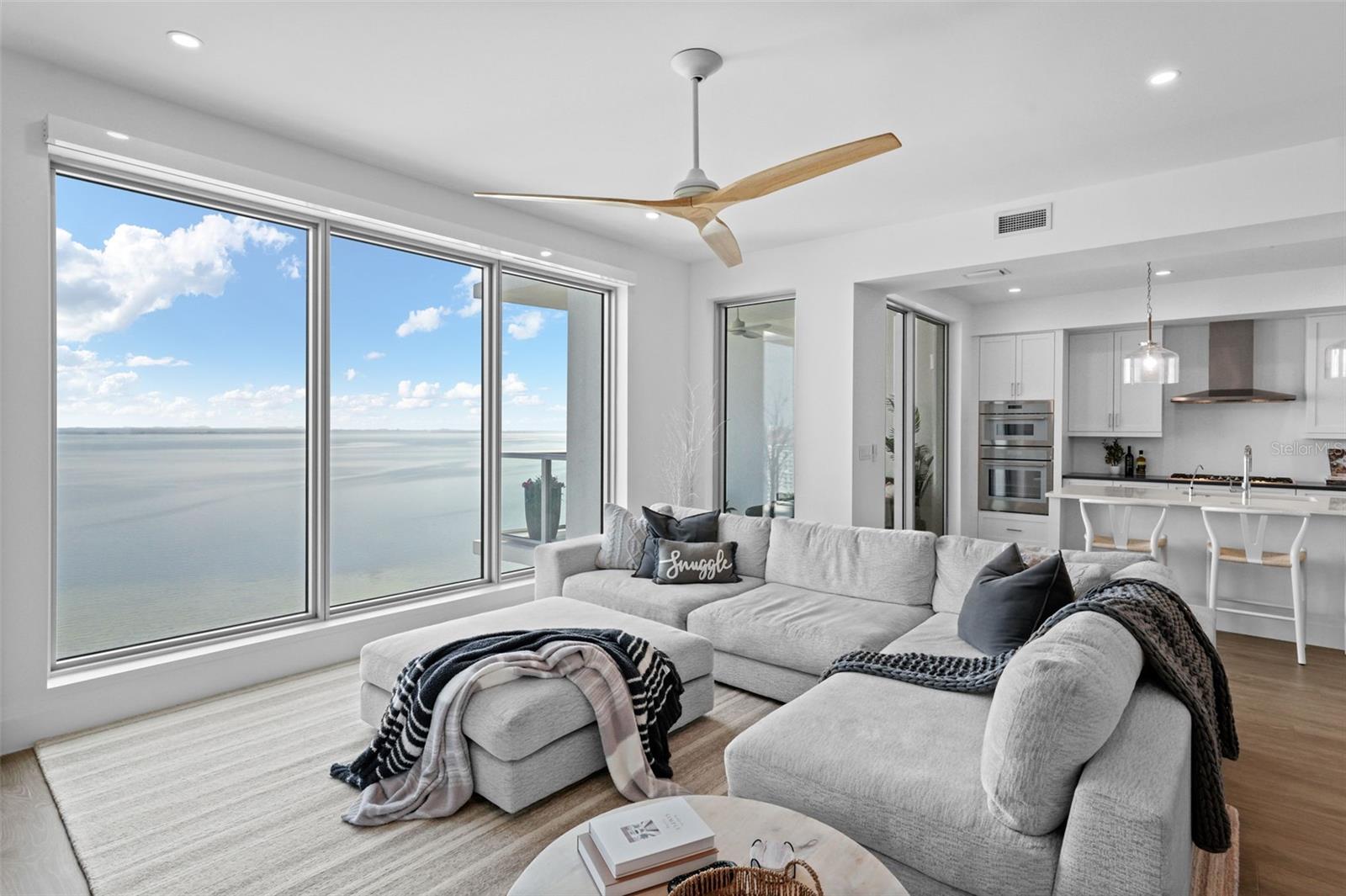 Image 11 of 97 For 2910 Barcelona Street 1902