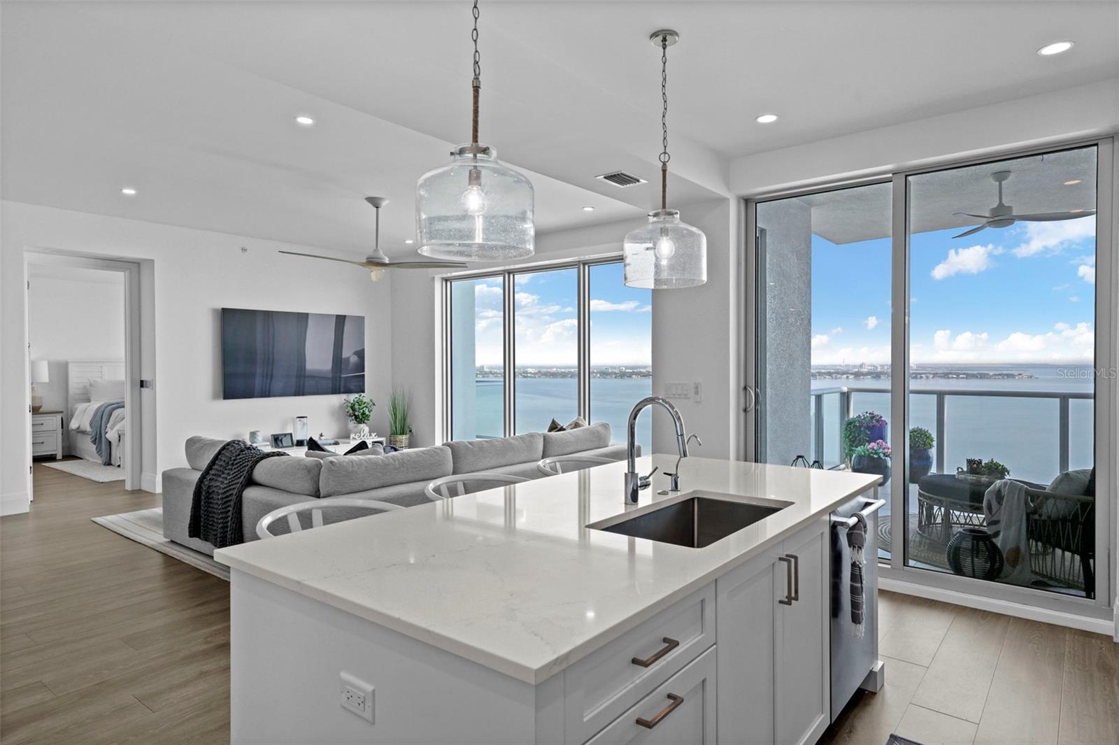 Image 15 of 97 For 2910 Barcelona Street 1902