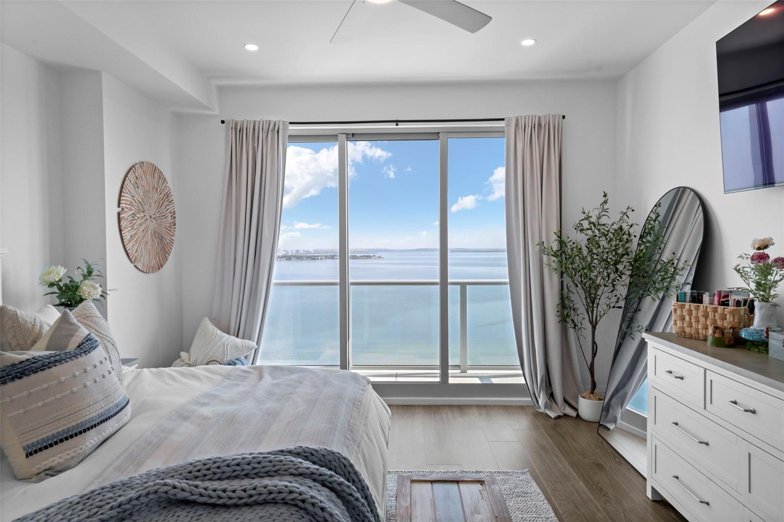 Image 31 of 97 For 2910 Barcelona Street 1902