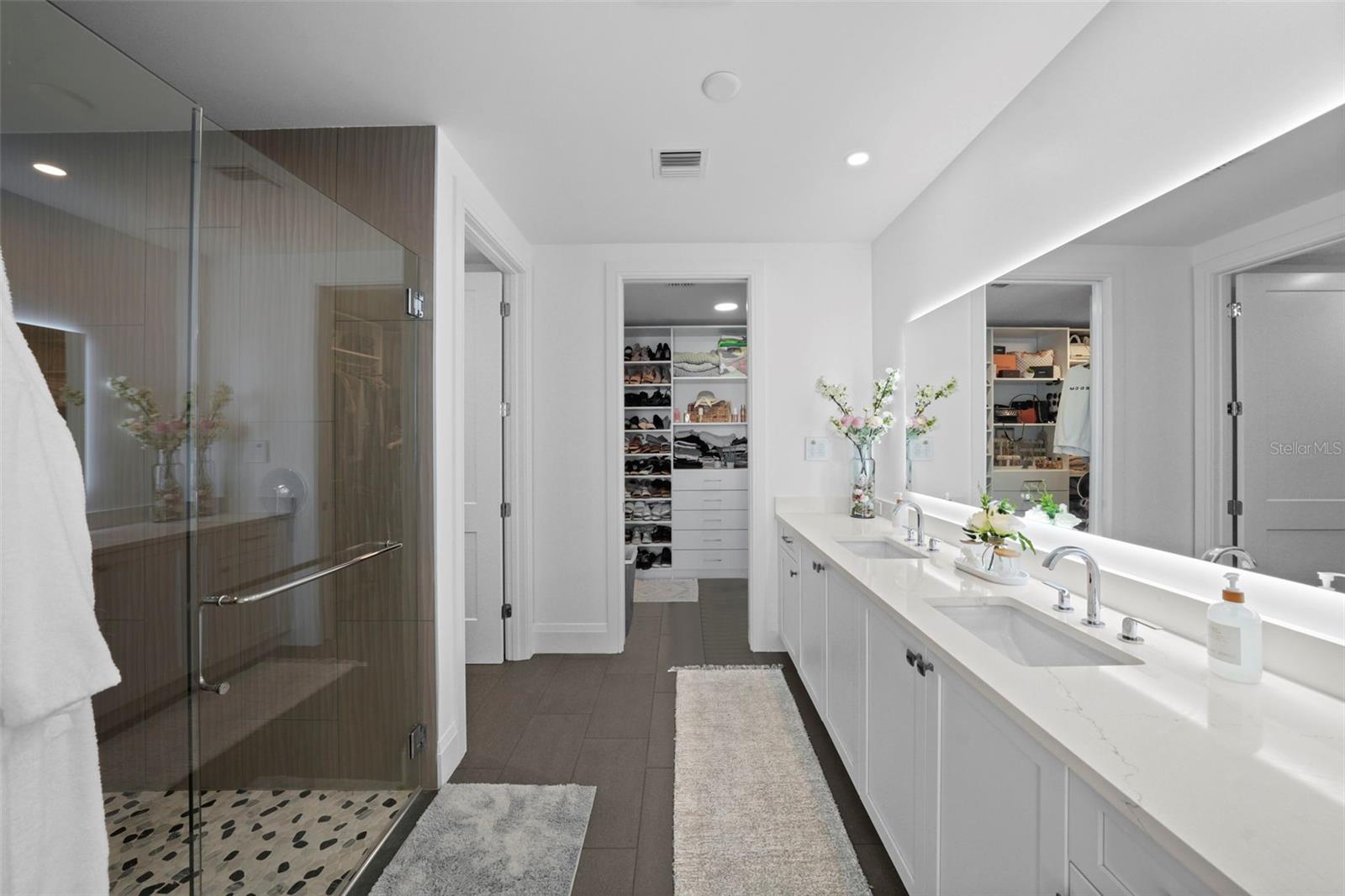 Image 38 of 97 For 2910 Barcelona Street 1902