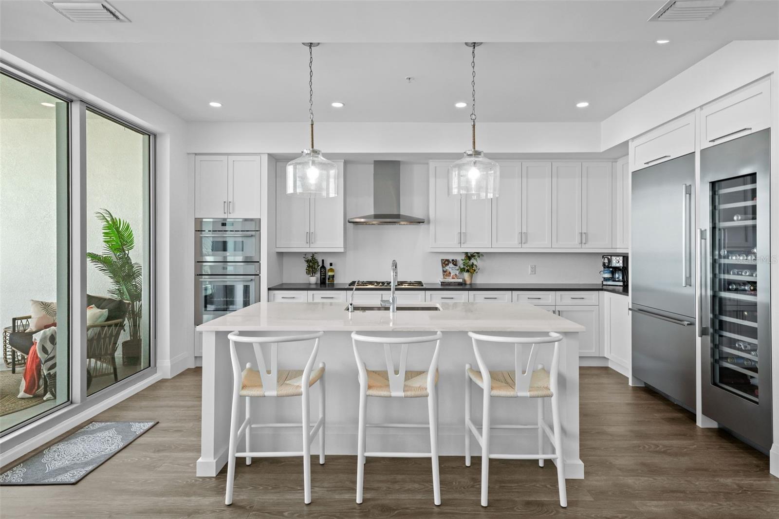 Image 4 of 97 For 2910 Barcelona Street 1902