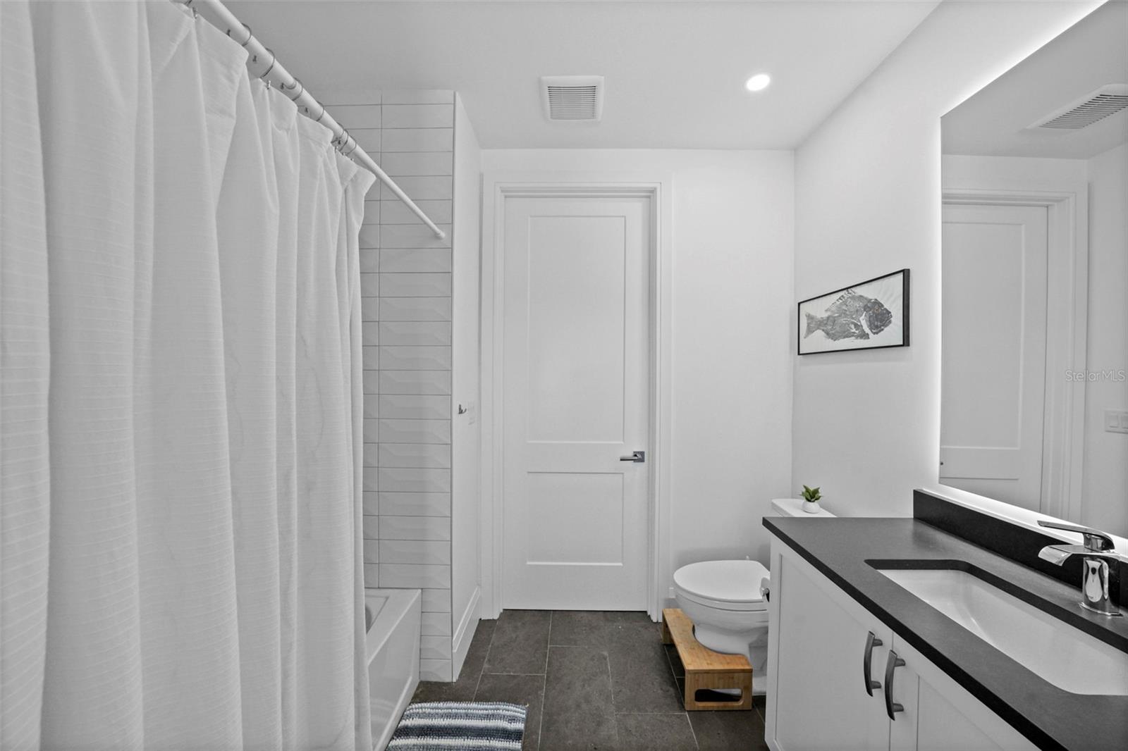 Image 45 of 97 For 2910 Barcelona Street 1902