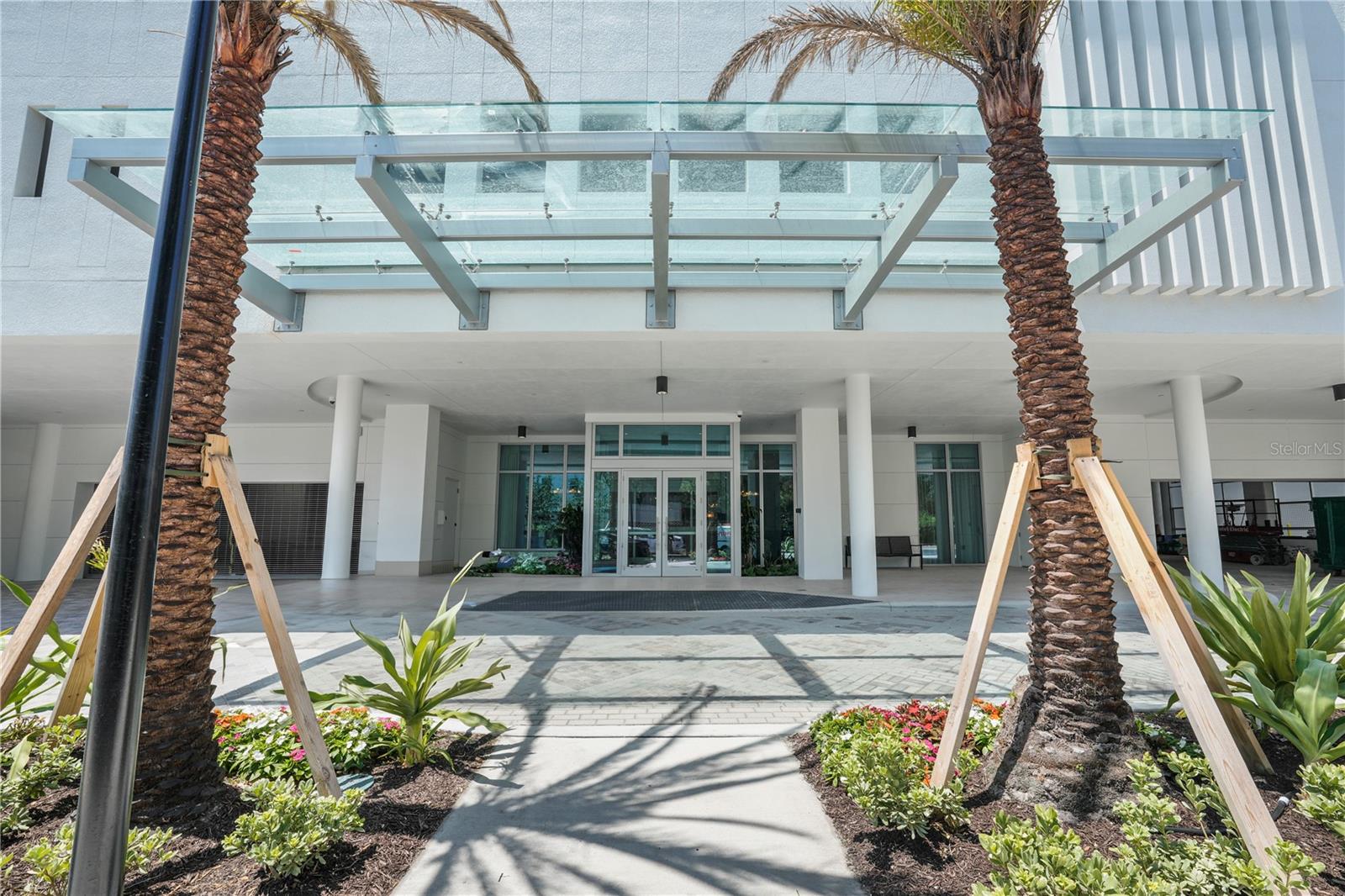 Image 48 of 97 For 2910 Barcelona Street 1902