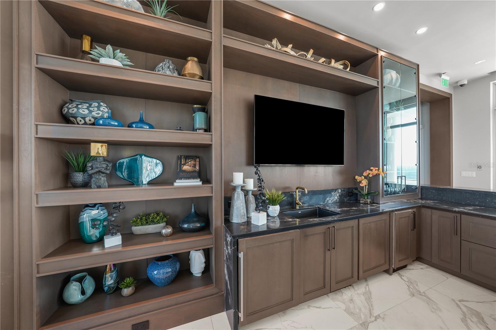 Image 60 of 97 For 2910 Barcelona Street 1902