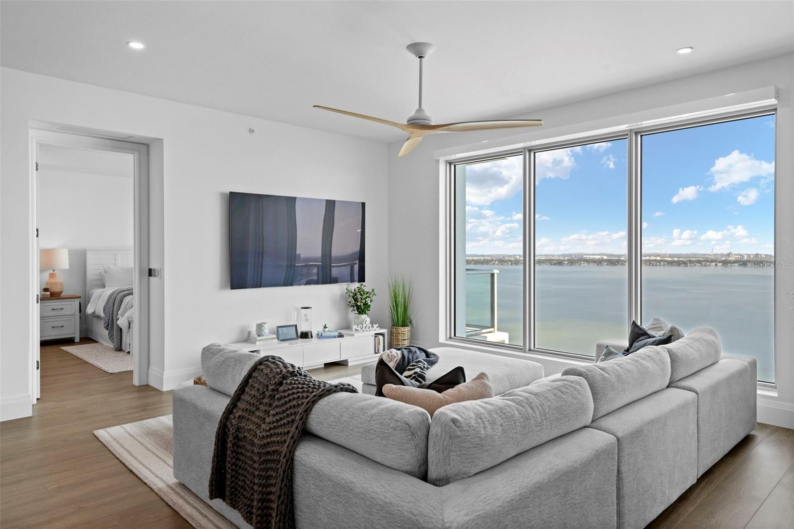 Image 7 of 97 For 2910 Barcelona Street 1902